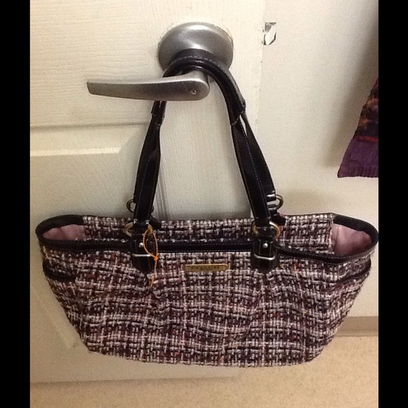 Authentic Coach handbag - Picture 2 of 4