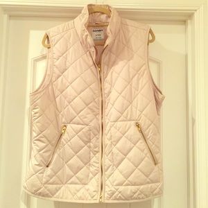 Old Navy cream quilted vest XL