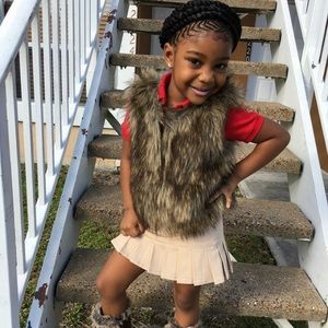 Meet your Posher, Leslie