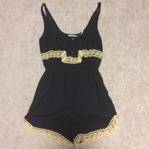 Urban Outfitter Kimchi Blue Romper XS