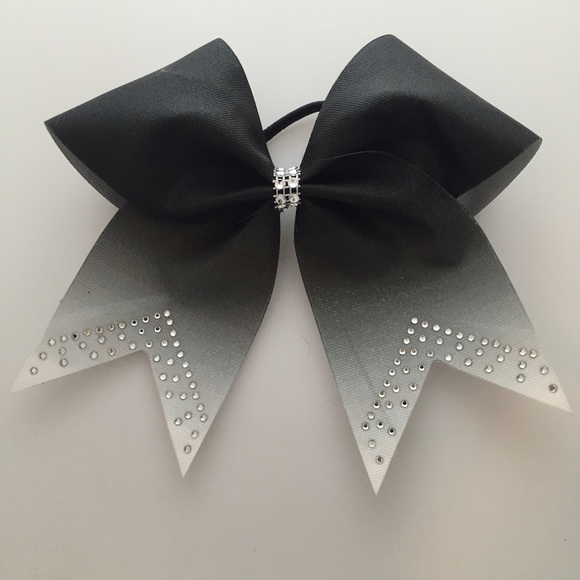 Black ombré Bow