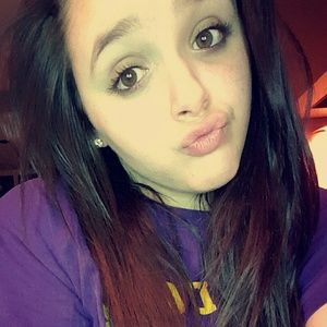 Meet your Posher, Bella