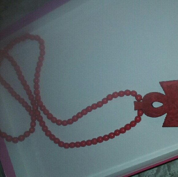 wooden necklace - Picture 2 of 2