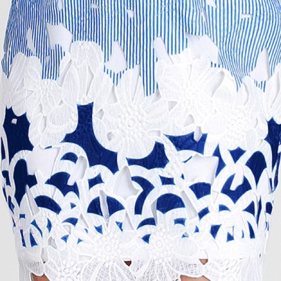 ❤️ LAST ONE! Gorgeous Bodycon Die Cut Dress - Picture 2 of 2