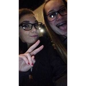 Meet your Posher, Claire