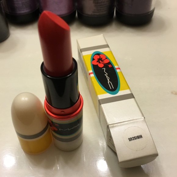 Mac Lipstick Hisbiscus