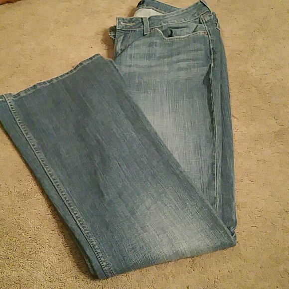 Levi's curvy fit flare jeans.