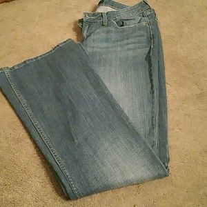 Levi's curvy fit flare jeans.