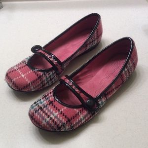 Maurice's pink knit flats