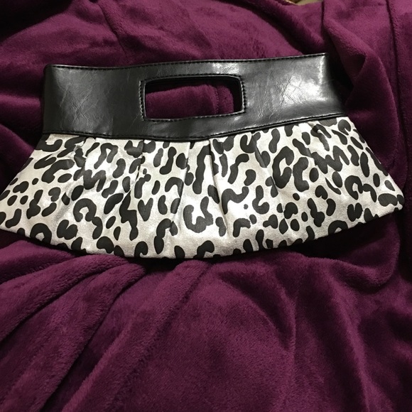 Black&Silver Leopard clutch purse
