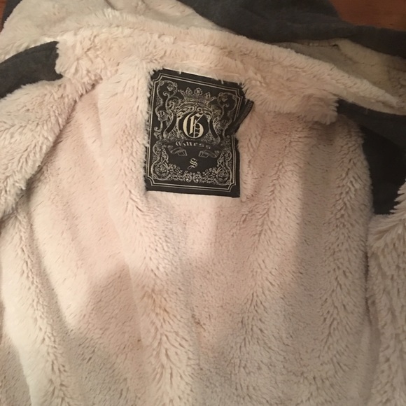 Guess zip jacket - Picture 2 of 3