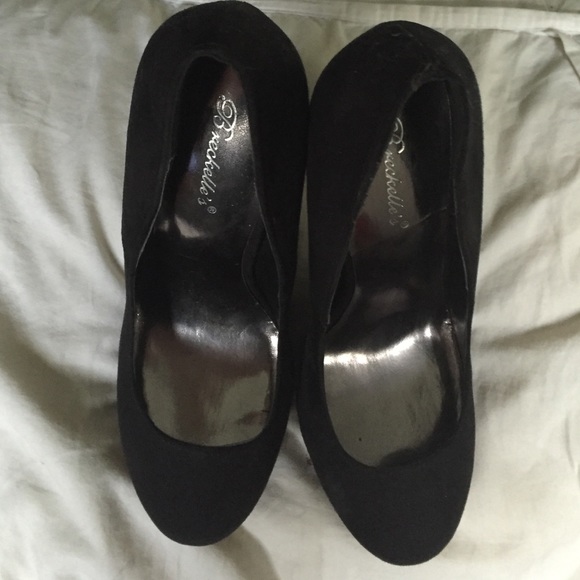 Round toed heels