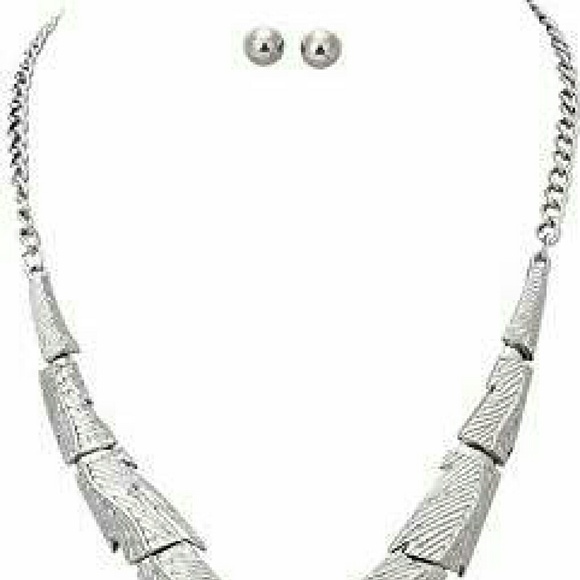 Silverado595@gmail.com necklace - Picture 2 of 3