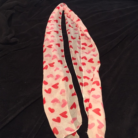Valentine's Day scarf