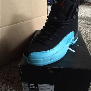 Jordan 12 gamma blues