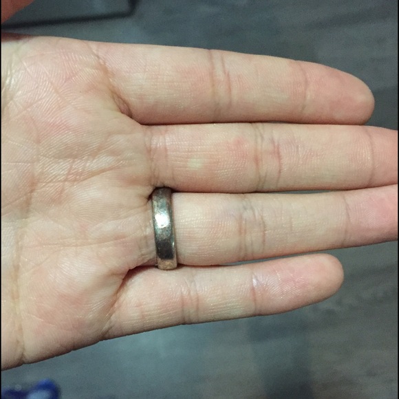 Clear ring - Picture 2 of 3