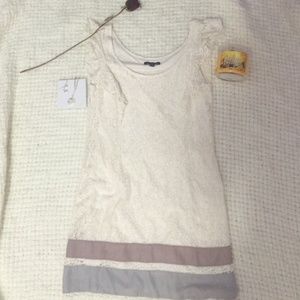 American eagle lace dress with necklace & earrings