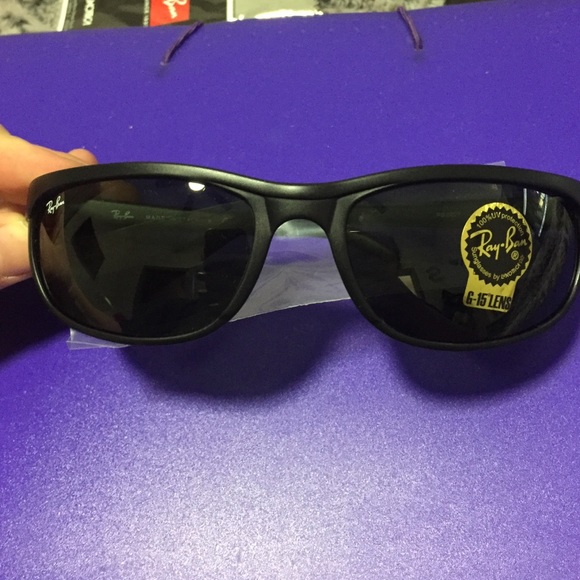 RAYBAN SUNGLASSES - THE ICONS - Picture 2 of 4