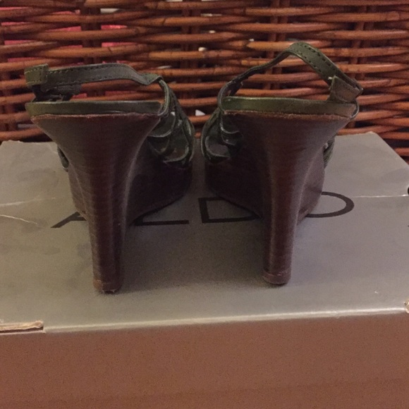 Wedge sandals - Picture 2 of 4