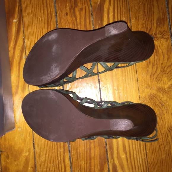 Wedge sandals - Picture 3 of 4