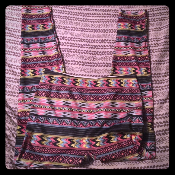 Aztec printed leggings