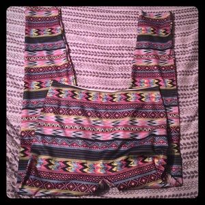 Aztec printed leggings