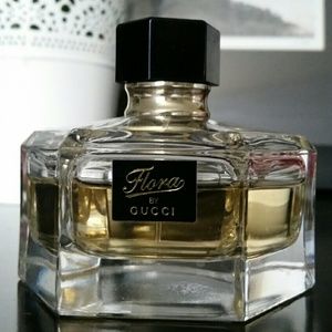Flora by Gucci perfume