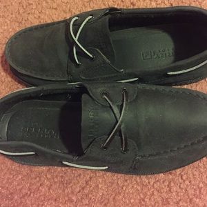Black Sperry's