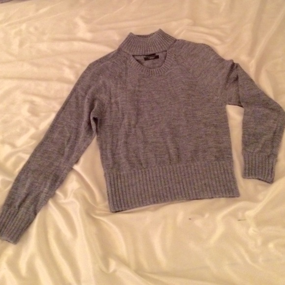 Armani Exchange "Cutout Wool Turtleneck" 🐢