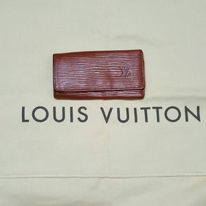 ???? Authentic Louis Vuitton Epi Key Case
