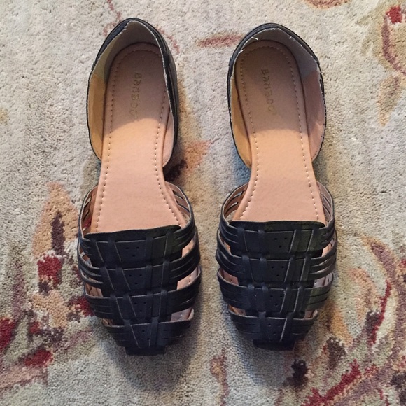 Black sandals