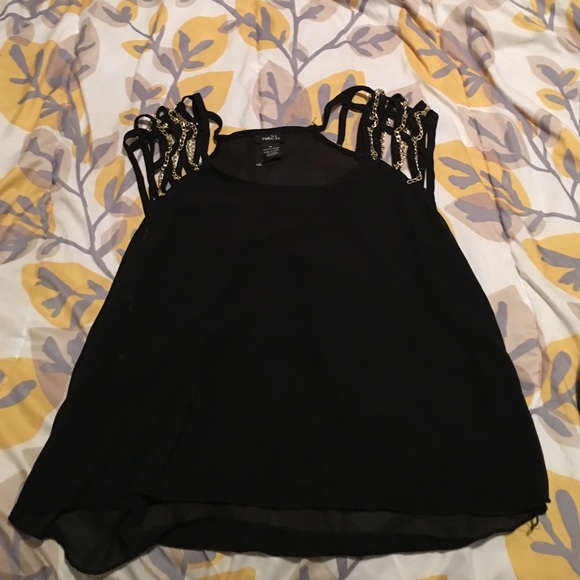 Tank w/ chains