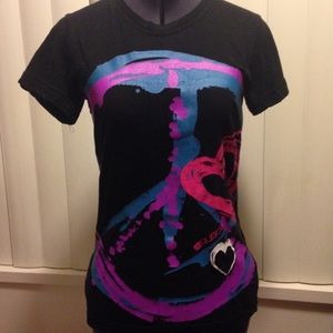 Rusty peace sign tee