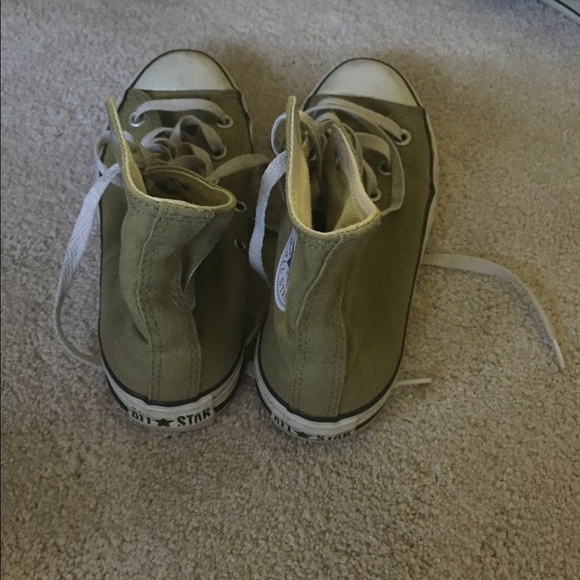 Converse!!! - Picture 3 of 3