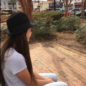 Meet your Posher, Joelle