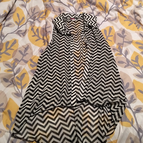 Chevron tank