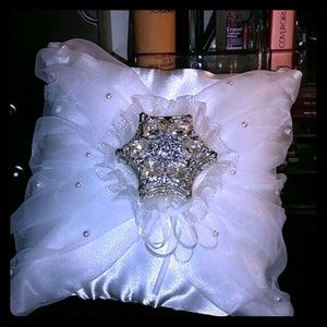 Wedding ring pillow