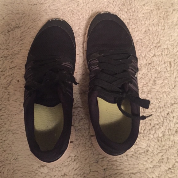 Nike tennis shoes