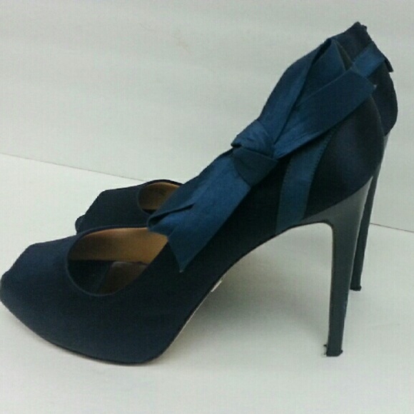 Badgley Mischka Shoes - Badgley Mischka Oliver Pumps