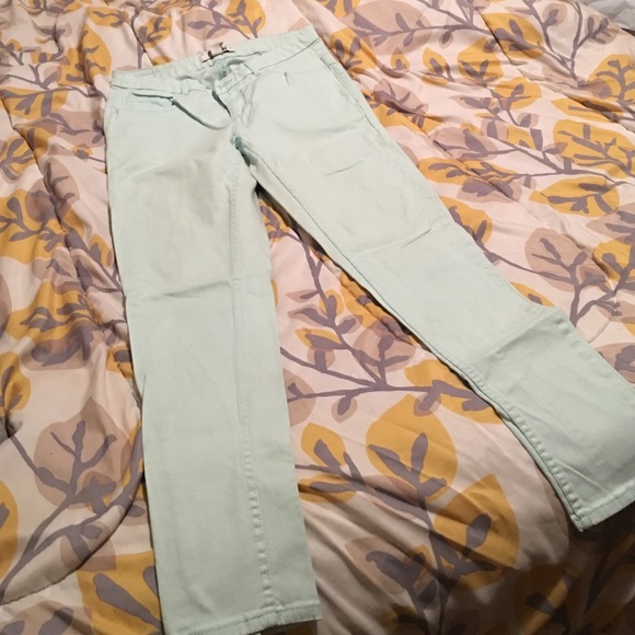 Skinny jeans