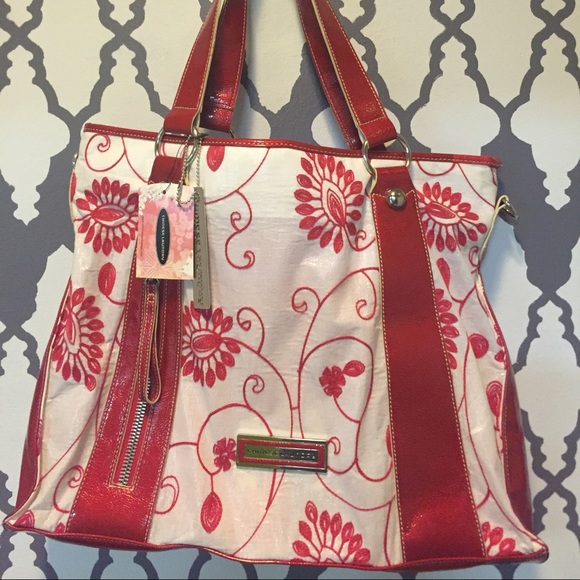 Brand new  Chinese laundry purse