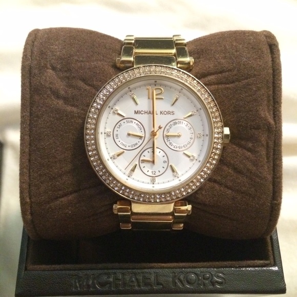 MICHAEL KORS GOLD WATCH