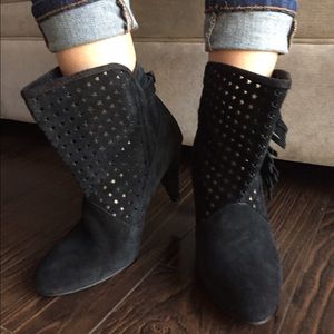 FINAL PRICE!! Chinese Laundry ankle boots