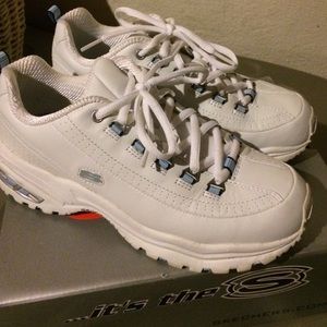 Sketchers sport sneaks