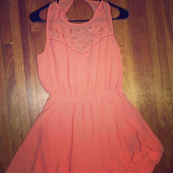 Peach sundress from Forever 21 (Size: M)