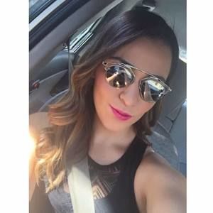 Meet your Posher, Daniela