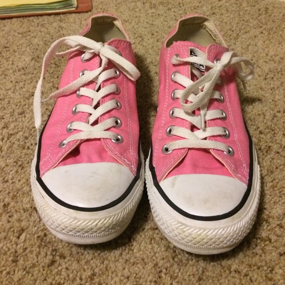 Pink converse women's size 9
