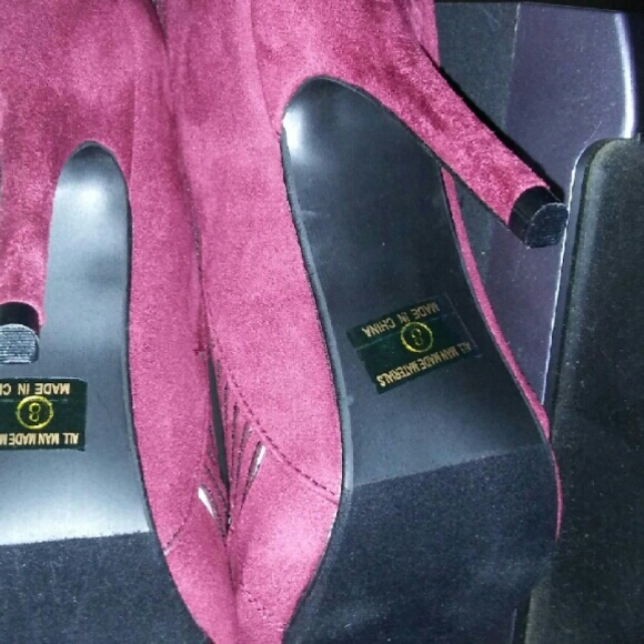 Heels - Picture 2 of 3