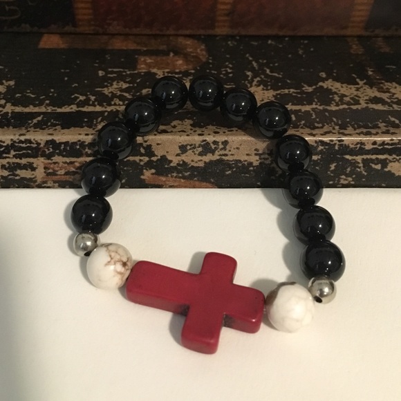 cross bracelet - Picture 1 of 2