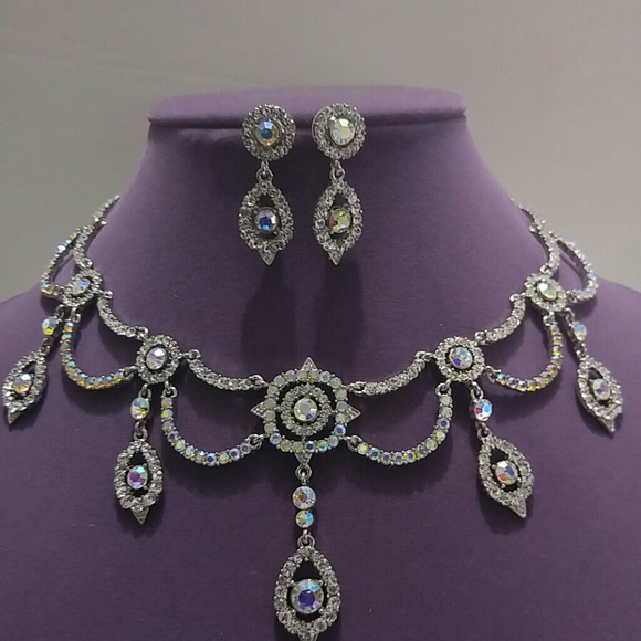 Clear AB Crystal Necklace Set